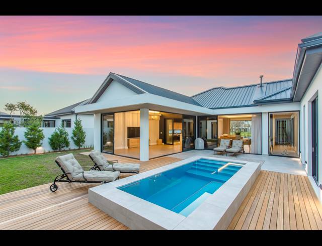 4 BEDROOM HOUSE RENTED IN PEARL VALLEY GOLF & COUNTRY ESTATE